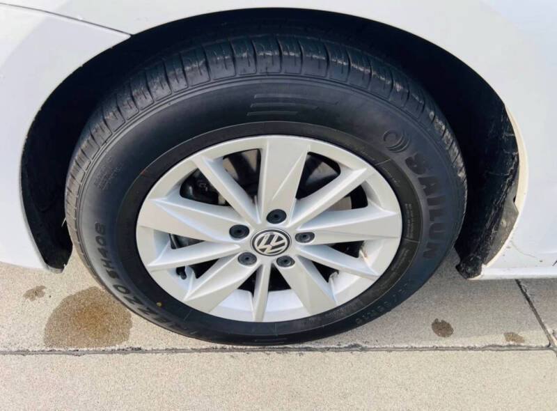 2017 Volkswagen Golf TSI S