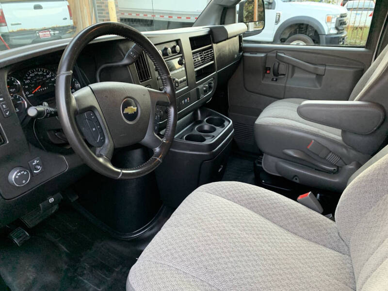 2020 Chevrolet Express 2500