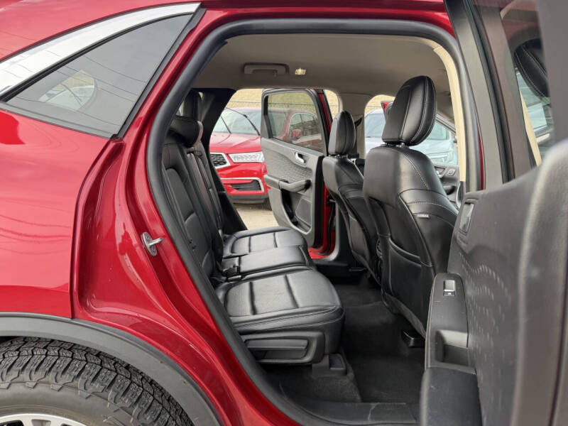 2020 Ford Escape SEL