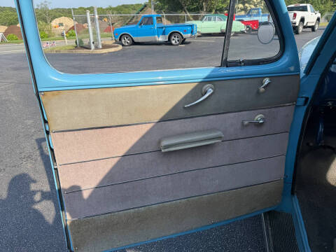 1946 Ford Super Deluxe