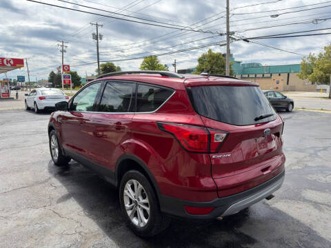 2019 Ford Escape SEL