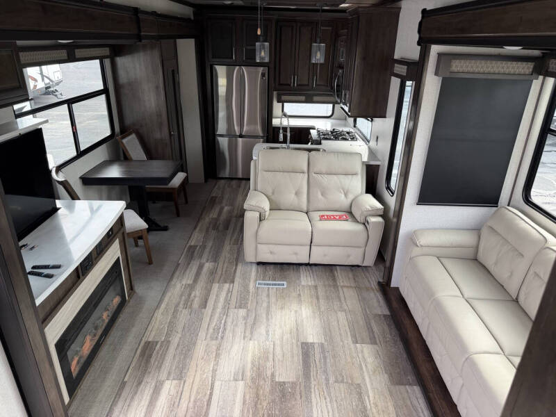 2024 Dutchman Rv 5th wheel