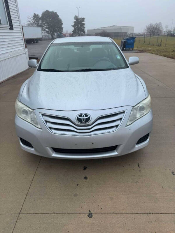 2010 Toyota Camry for sale at Carsland KC in Kansas City MO