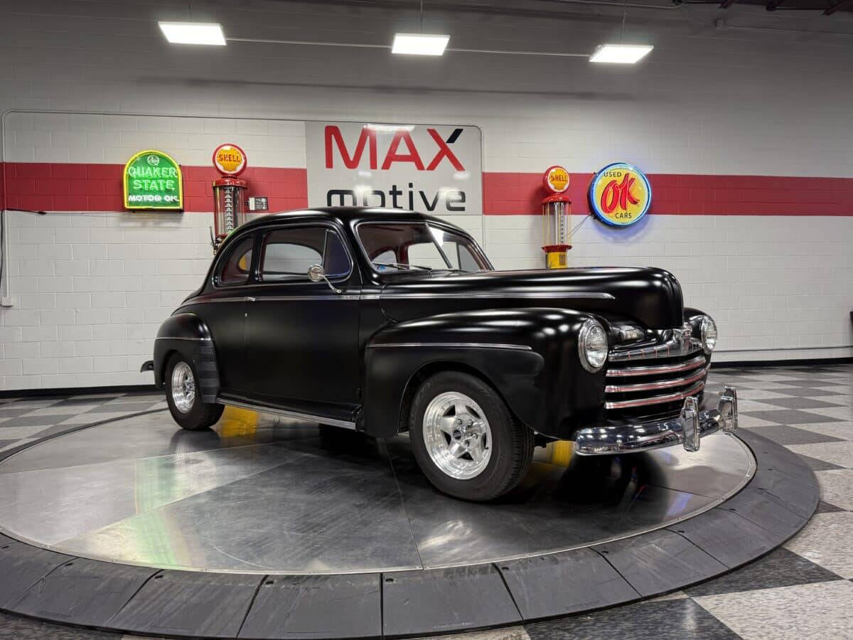 1946 Ford Coupe 16