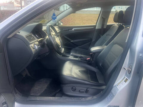 2016 Volkswagen Passat 1.8T SE