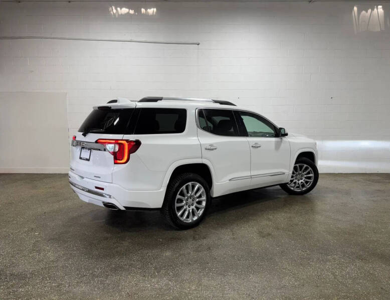 2020 GMC Acadia Denali