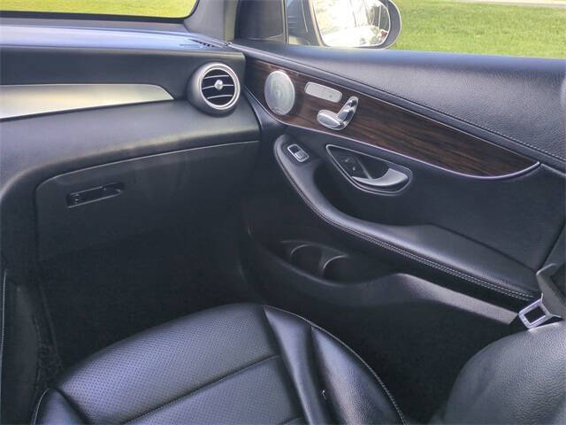 2017 Mercedes-Benz GLC GLC 300 4MATIC