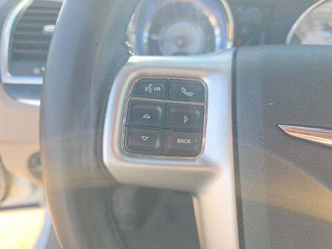 2012 Chrysler 300 Limited