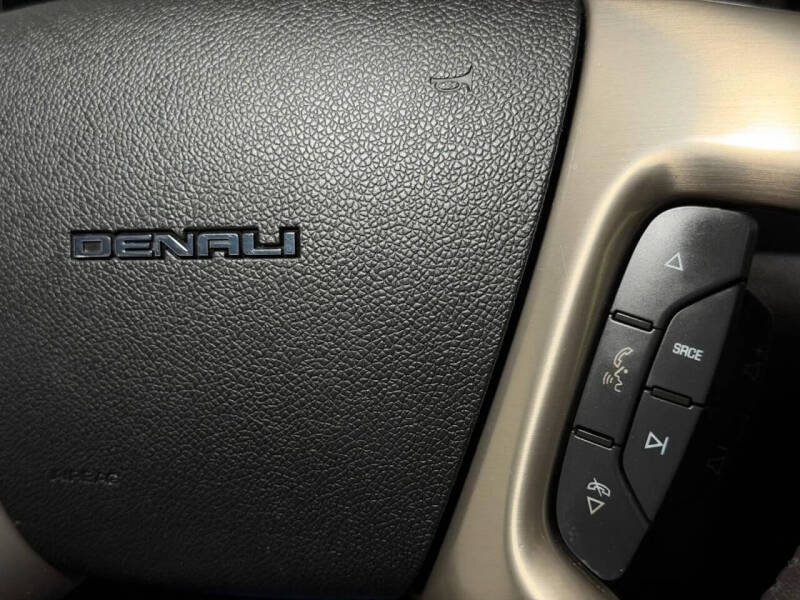 2015 GMC Acadia Denali