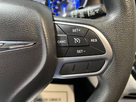 2017 Chrysler Pacifica LX