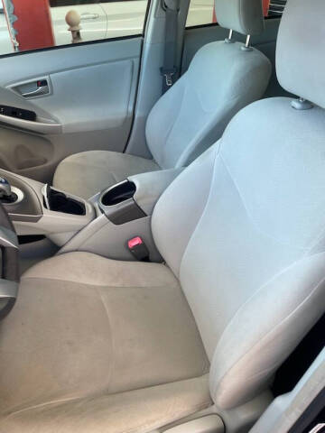 2012 Toyota Prius Two