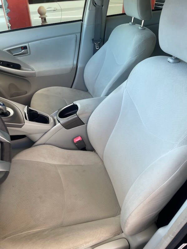 2012 Toyota Prius Two