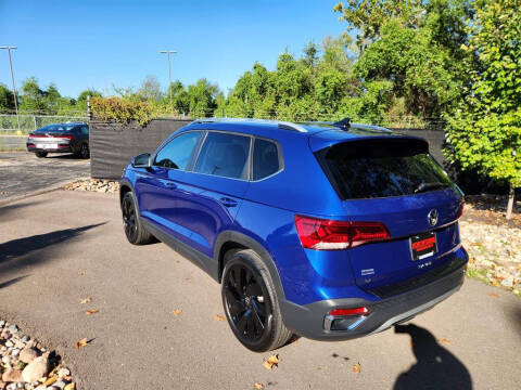 2024 Volkswagen Taos SE 4Motion