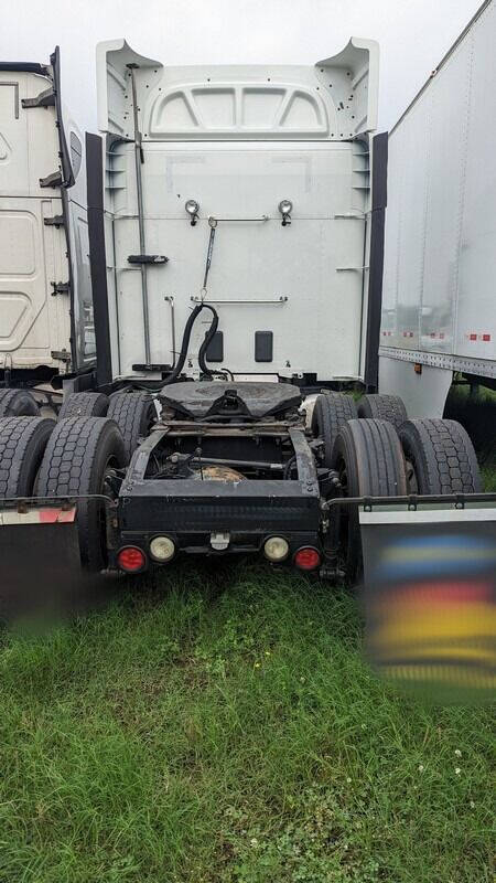 2015 Peterbilt 579 T/A Sleeper (Non-Run)