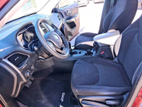 2019 Jeep Cherokee Latitude