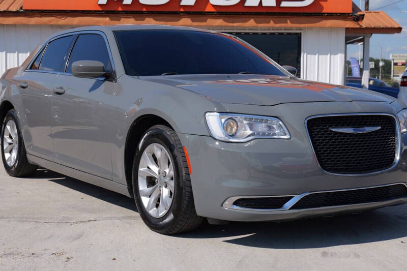2019 Chrysler 300 Touring