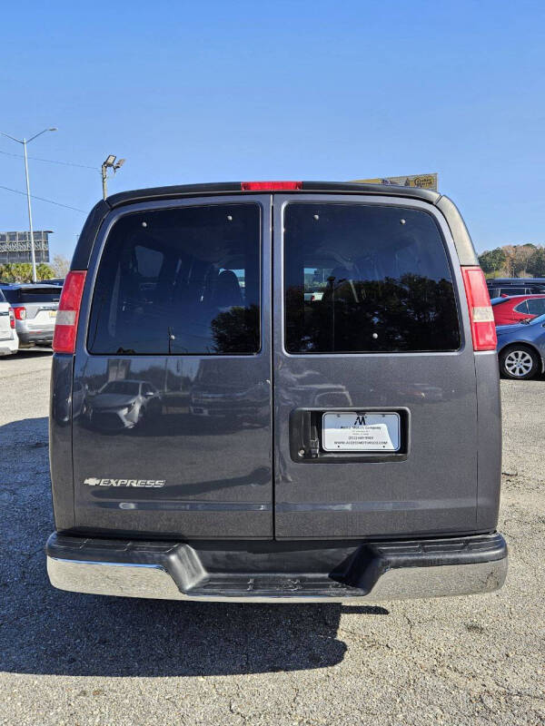 2017 Chevrolet Express LT 3500