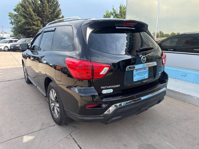 2020 Nissan Pathfinder SL