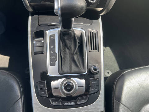 2015 Audi A4 2.0T quattro Premium