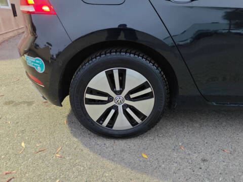 2019 Volkswagen e-Golf SEL Premium