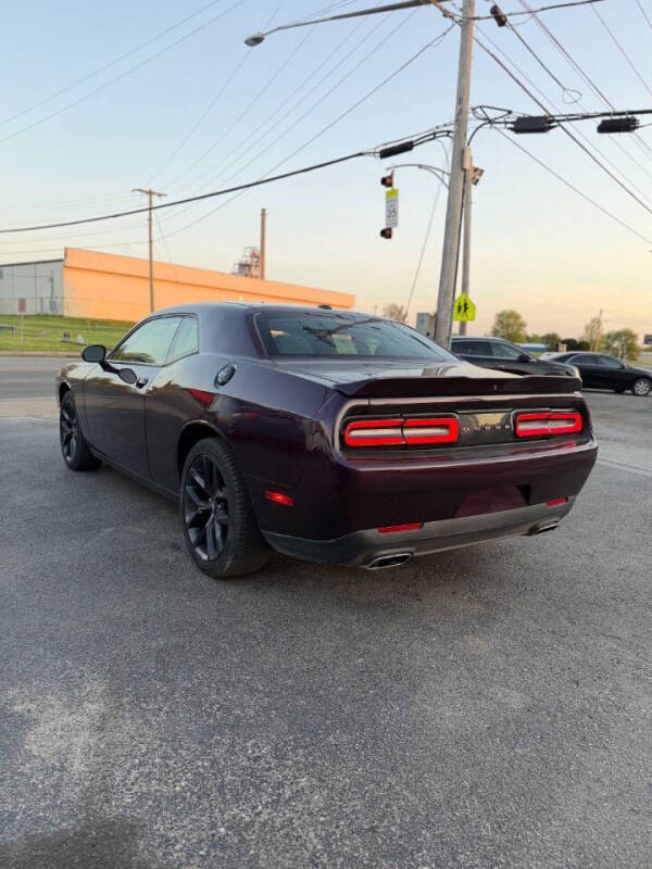 2021 Dodge Challenger SXT