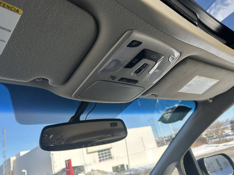 2014 Toyota Sienna XLE 7-Passenger