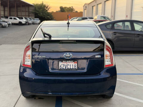 2013 Toyota Prius Two