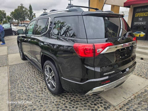 2017 GMC Acadia Denali