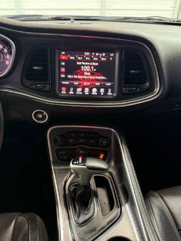 2016 Dodge Challenger SXT