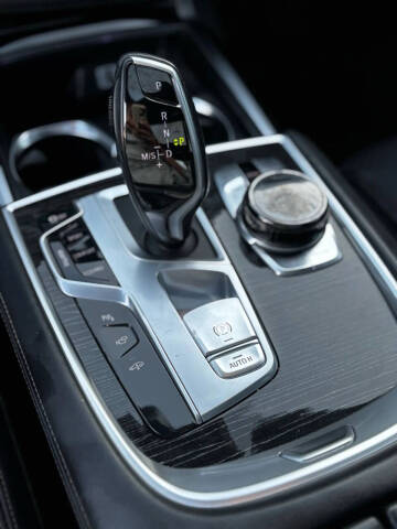 2017 BMW 7 Series 750i