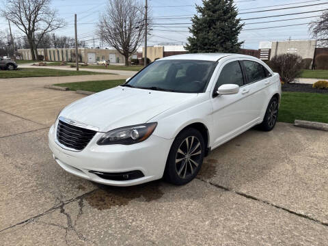 2013 Chrysler 200 Touring