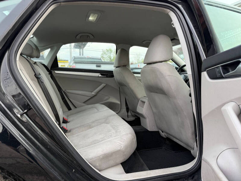 2016 Volkswagen Passat 1.8T S