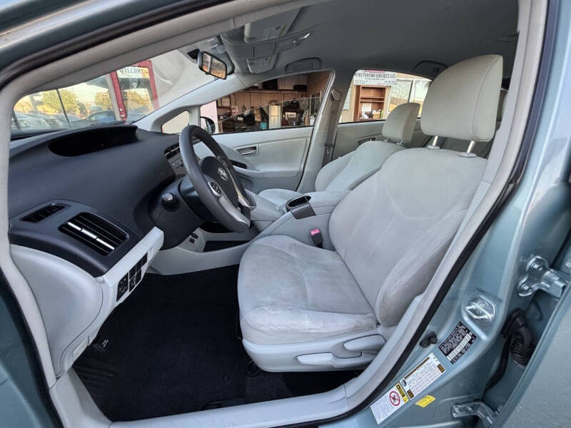 2012 Toyota Prius Three