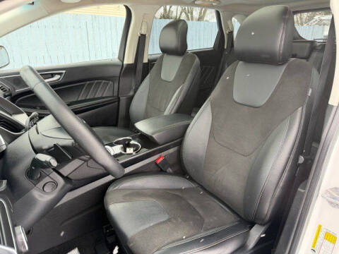 2017 Ford Edge Sport