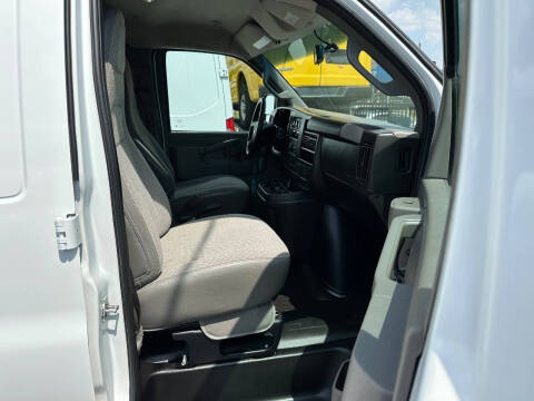 2020 Chevrolet Express 2500