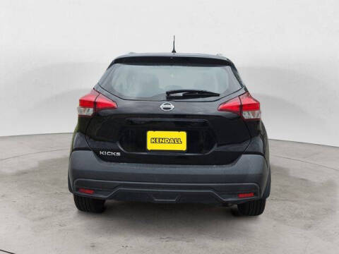 2019 Nissan Kicks S