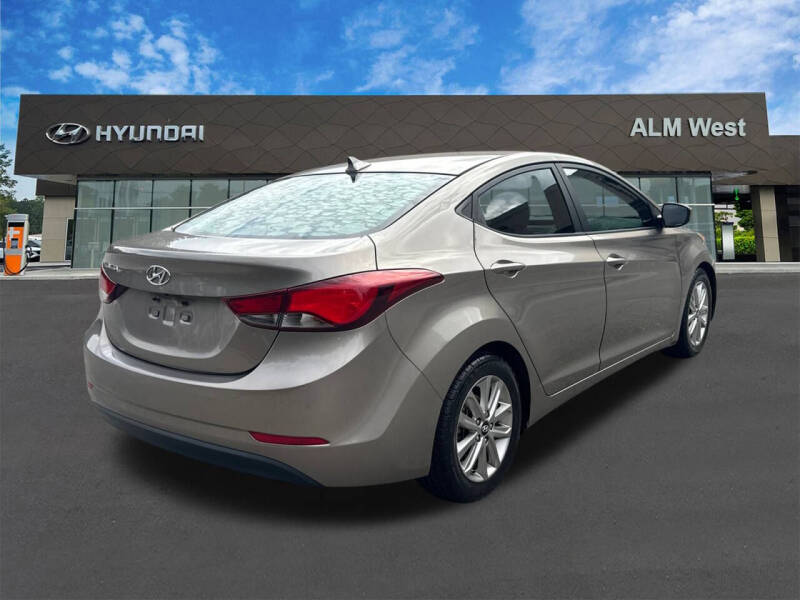 2015 Hyundai Elantra SE