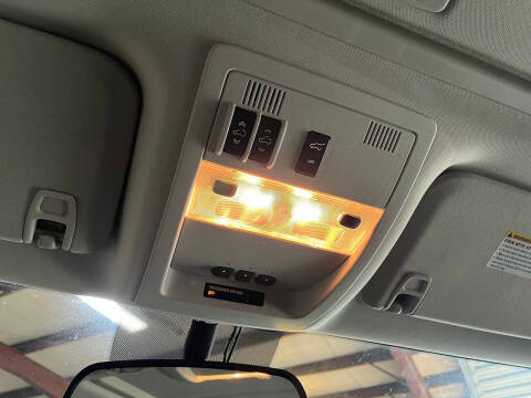 2010 Cadillac Escalade Luxury