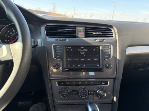 2016 Volkswagen e-Golf SE