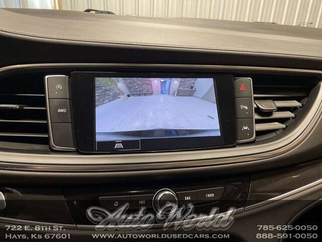 2022 Buick Enclave Essence