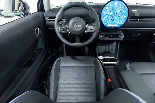 2025 MINI Hardtop 2 Door Cooper S Signature Trim