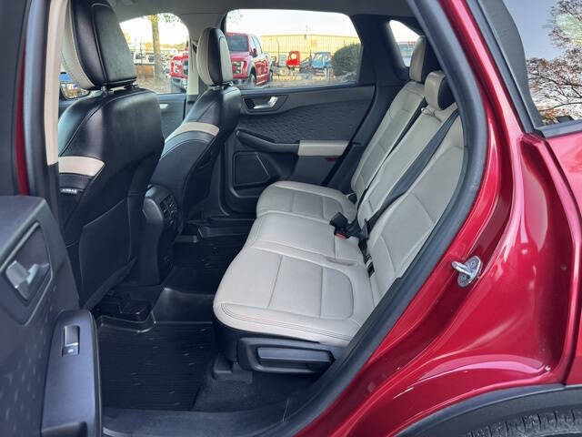 2020 Ford Escape SEL