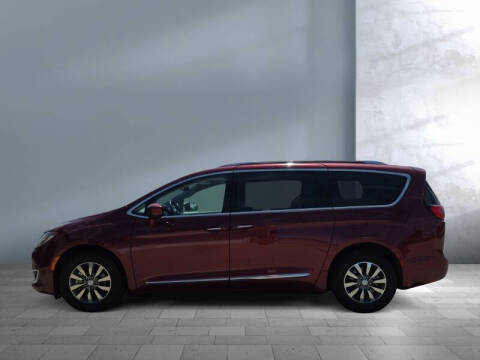 2020 Chrysler Pacifica Touring L Plus