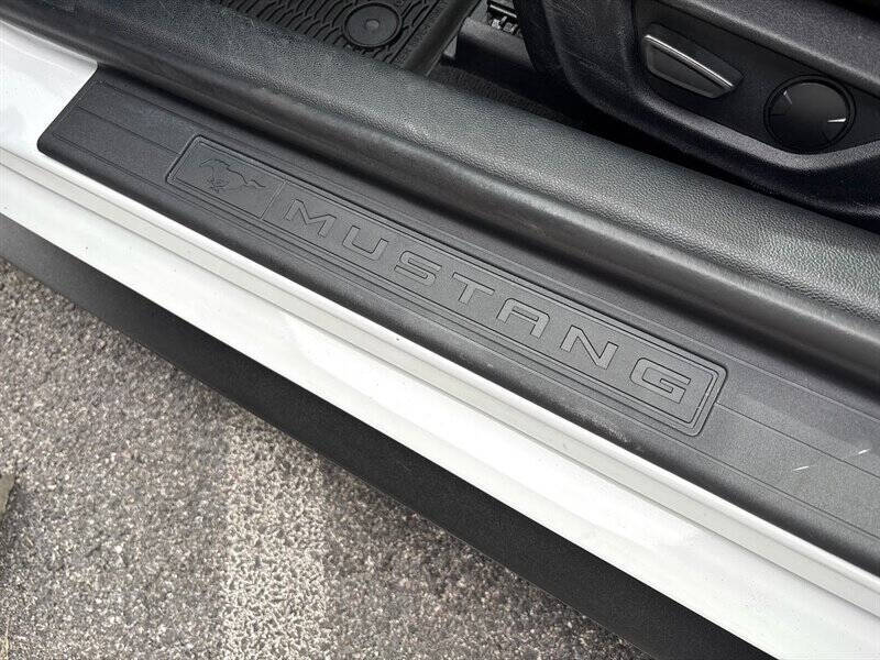 2021 Ford Mustang EcoBoost Premium