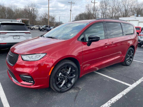 2026 Chrysler Pacifica Select