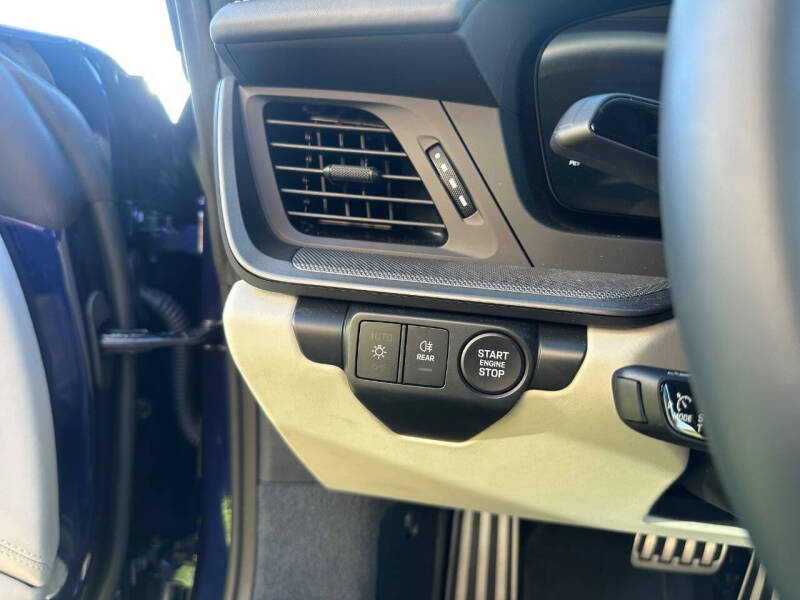 2025 Porsche 911 Carrera