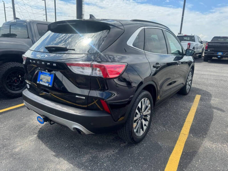 2020 Ford Escape Titanium
