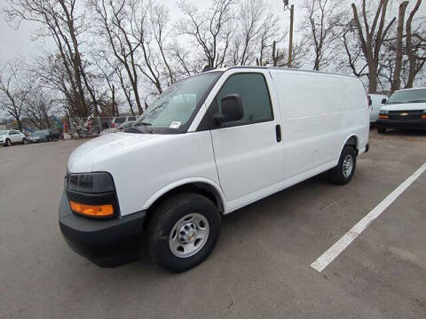 2025 Chevrolet Express 2500