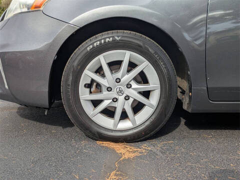 2012 Toyota Prius v Two