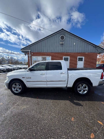 2017 RAM 1500 SLT